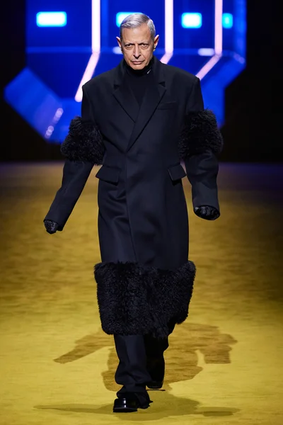Look 49